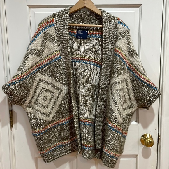 American Eagle Outfitters Sweaters - American Eagle Outfitters || Poncho; Size Medium/Wool & Alpaca